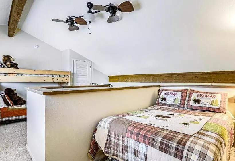 Hotelli Pines 4058