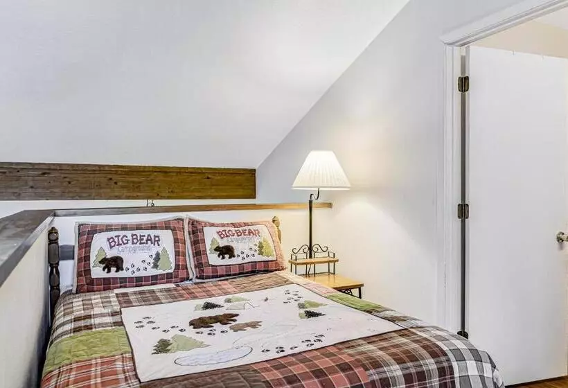 Hotelli Pines 4058