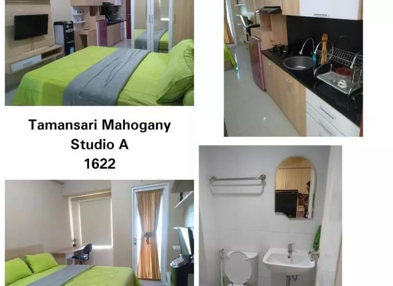 ホテル Mahogany X Sagita Karawang