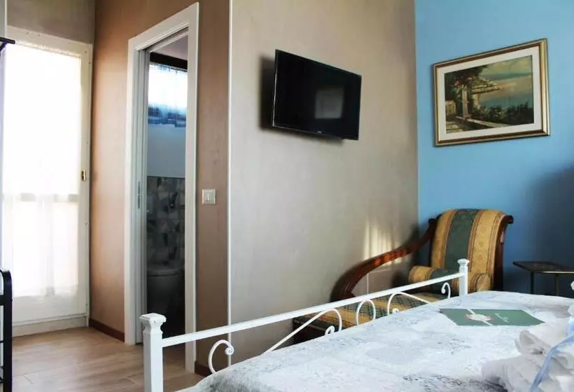 B&b Villa Lilla Spiaggia Inclusa E Bici Gratuite A San Benedetto Del Tronto Camere Con Terrazzo E Co
