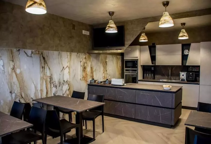 Aamiaismajoitus (B&B) L Antica Quercia