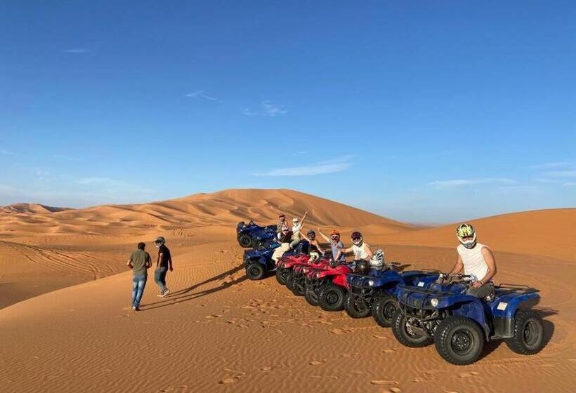 ベッドアンドブレックファースト Merzouga Luxury Tent