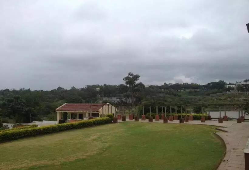 Cotton County Club And Resort