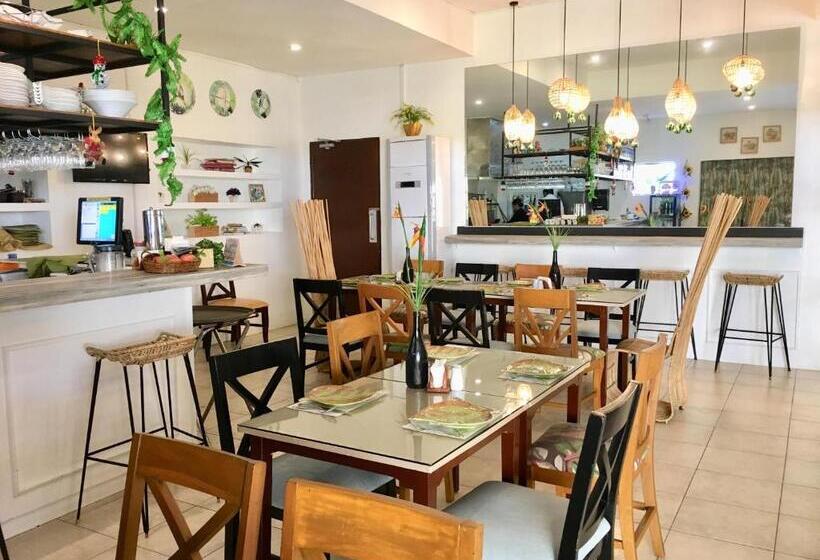 Eon Centennial Resort Hotel & Waterpark