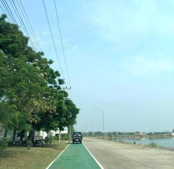 Hermitage Hotel Korat Sha