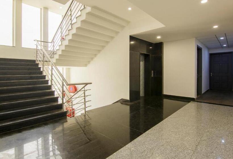 Hotel Treebo Noida Express