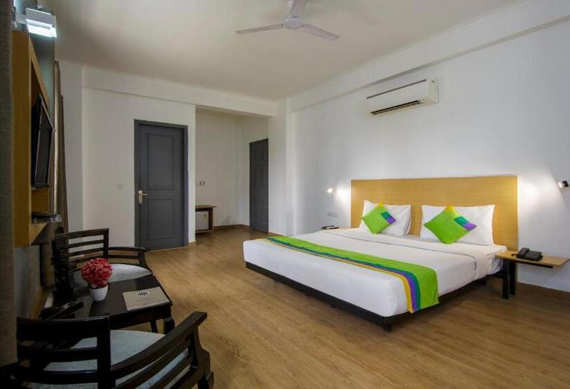 Hotel Treebo Noida Express