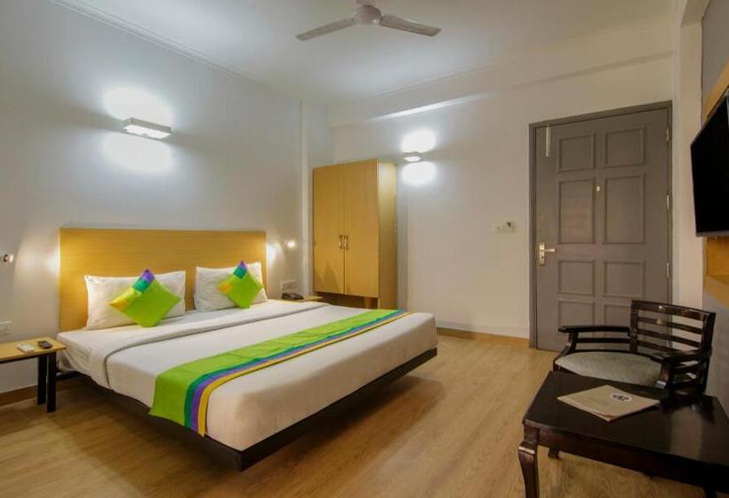 Hotel Treebo Noida Express