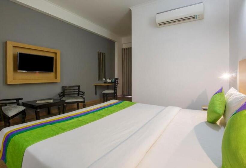 Hotel Treebo Noida Express