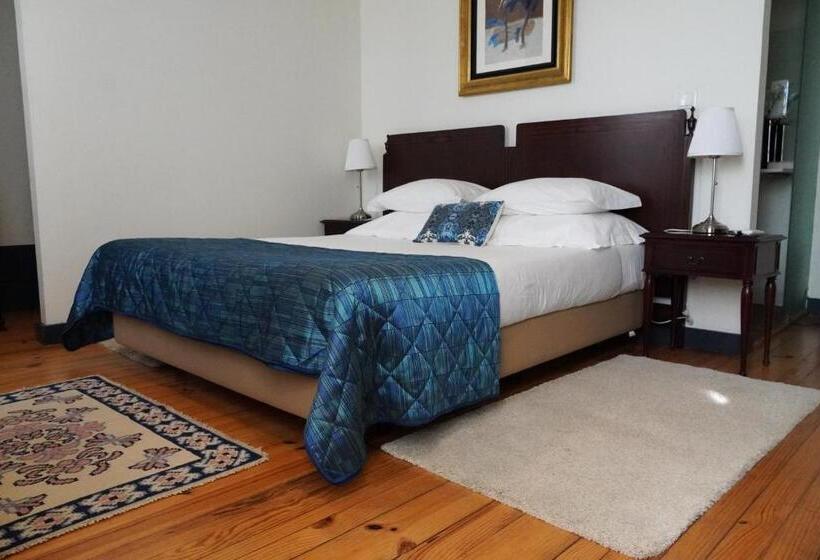 هتل Quinta De Anterronde