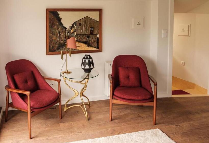 هتل Quinta De Anterronde