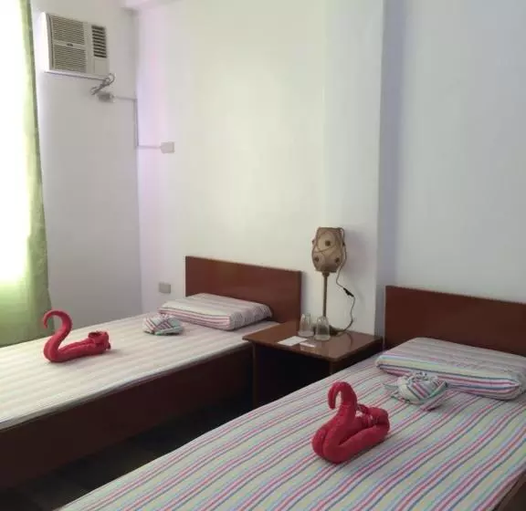 ペンション Brielles Travellers Inn