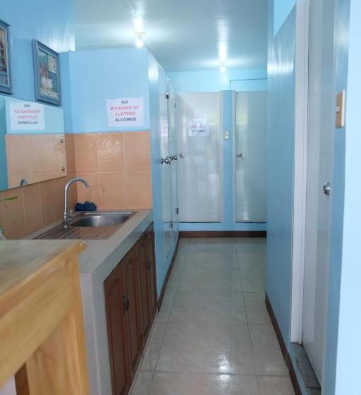 פנסיון Brielles Travellers Inn