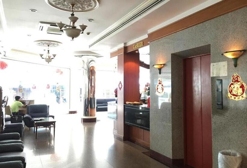 פנסיון Hatyai Merridian