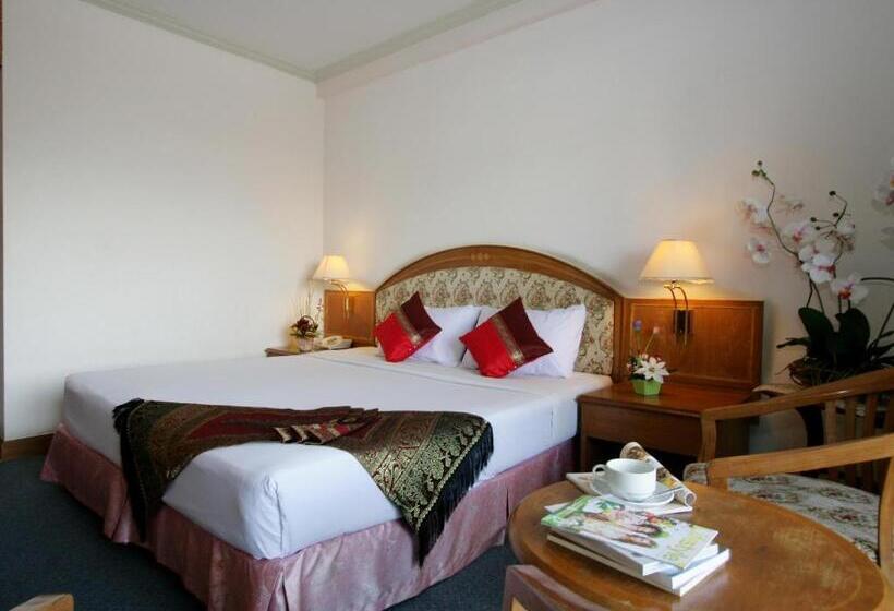 פנסיון Hatyai Merridian