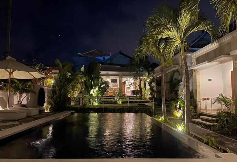 بنسيون Puja Uluwatu Village