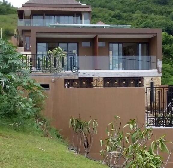 ペンション Villa Mandalika