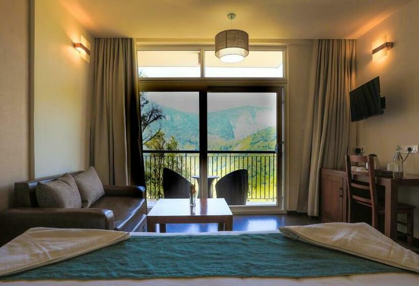 Shola Crown Resort, Munnar