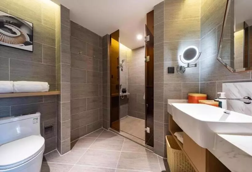 Atour Hotel Zhuhai Gongbei Fuhuali