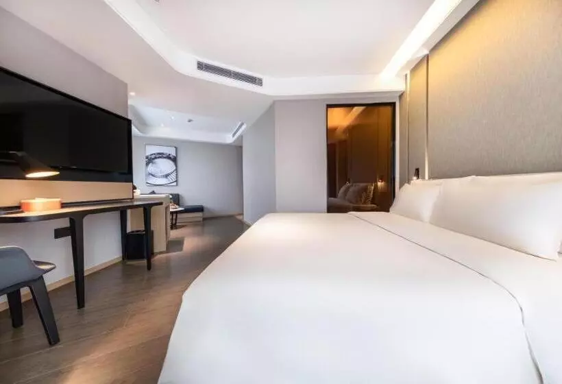 Atour Hotel Zhuhai Gongbei Fuhuali