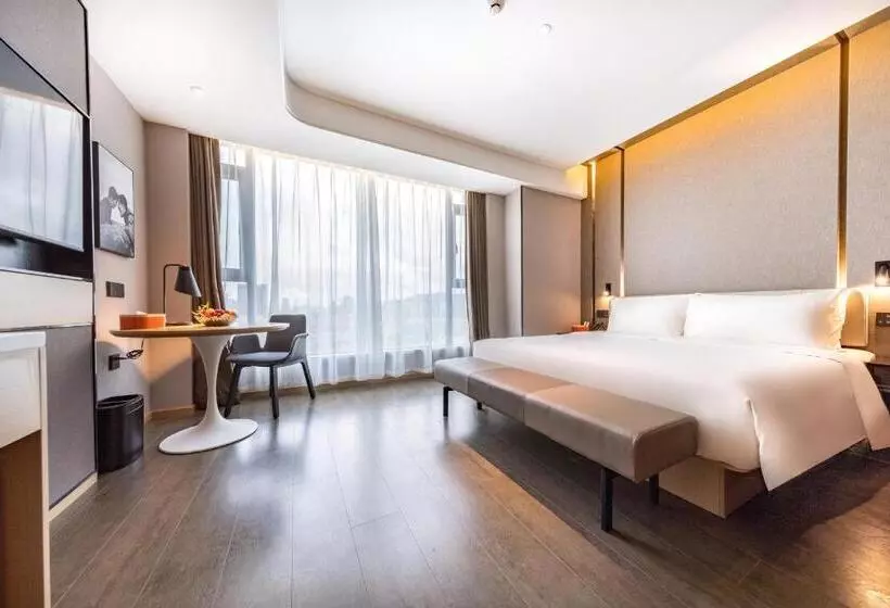 Atour Hotel Zhuhai Gongbei Fuhuali