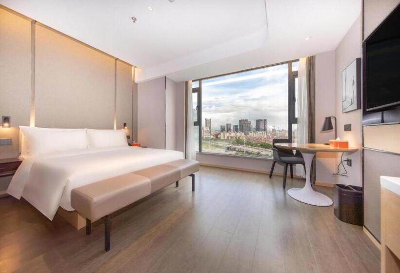 Atour Hotel Zhuhai Gongbei Fuhuali