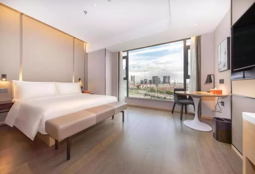 Atour Hotel Zhuhai Gongbei Fuhuali