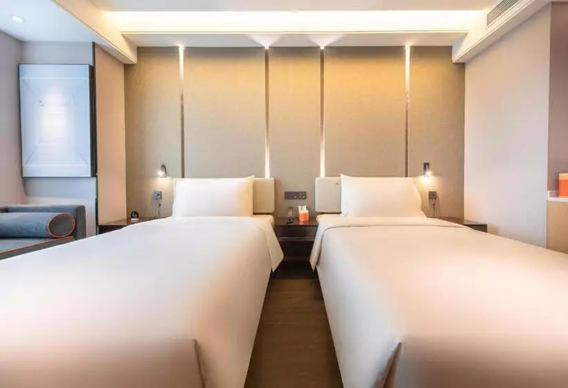 Atour Hotel Zhuhai Gongbei Fuhuali