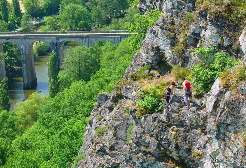 ベッドアンドブレックファースト Chambres D Hôtes Du Moulin Du Vey