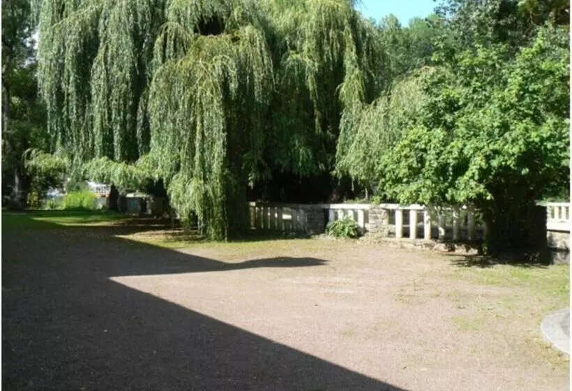 ベッドアンドブレックファースト Chambres D Hôtes Du Moulin Du Vey