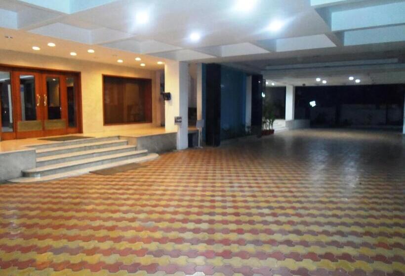 Hotel Bhimas Paradise