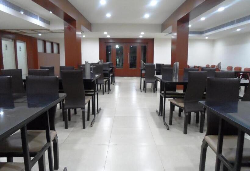 Hotel Bhimas Paradise