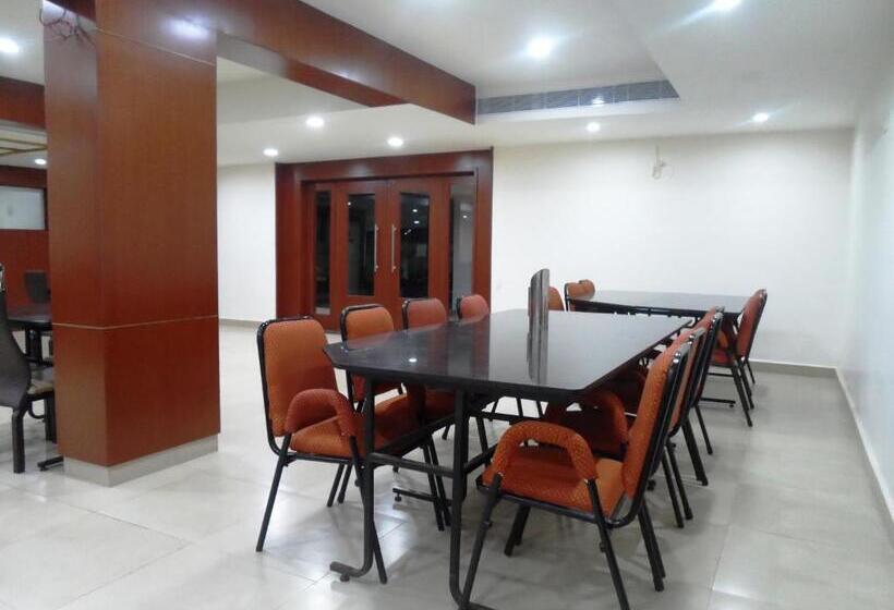 Hotel Bhimas Paradise