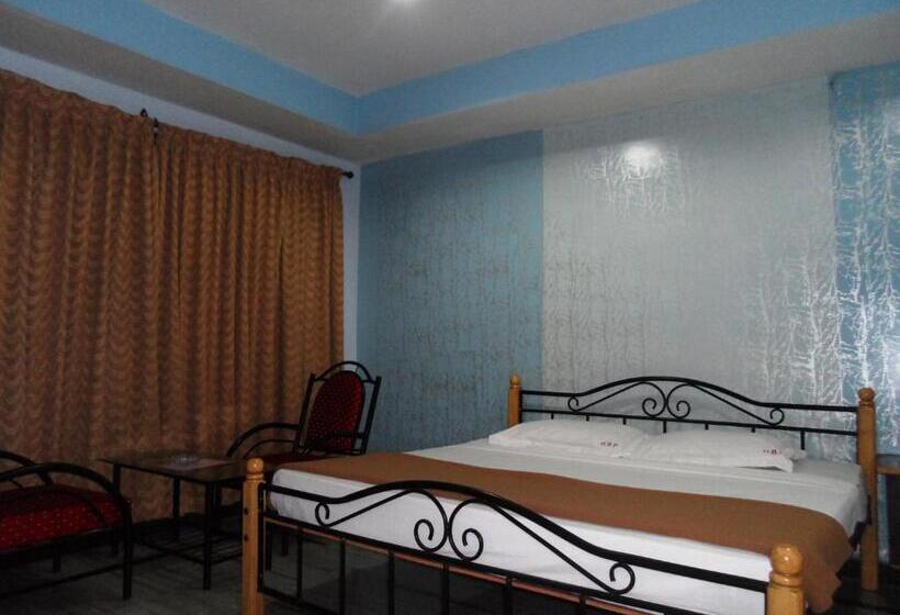 Hotel Bhimas Paradise