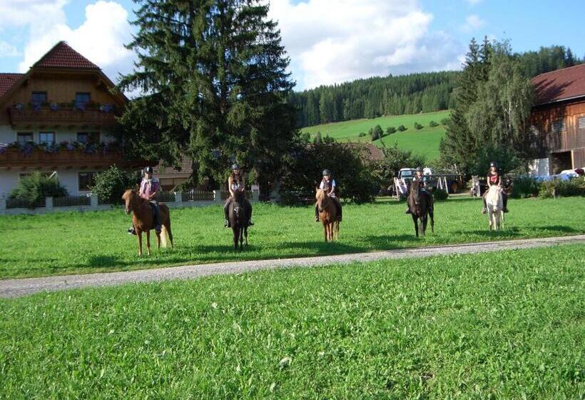 ホテル Bio Bauernhof Schoberhof