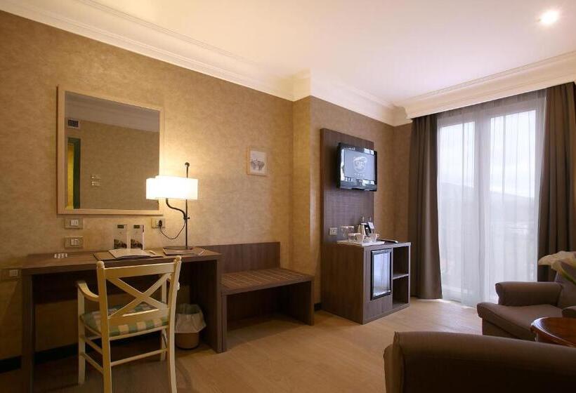 فندق Relais La Fattoria