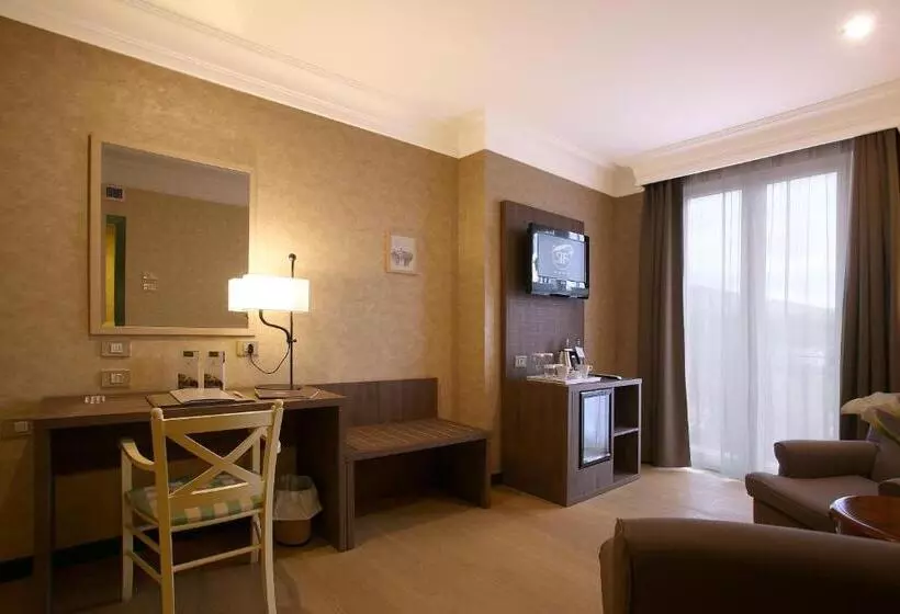 Hotelli Relais La Fattoria