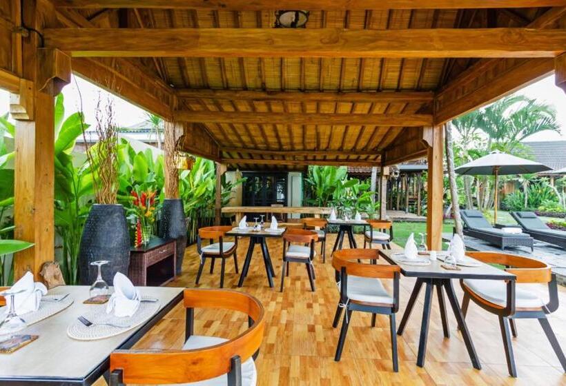 Пансион Bali Natha Beach Front