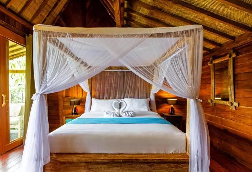 ペンション Bali Natha Beach Front