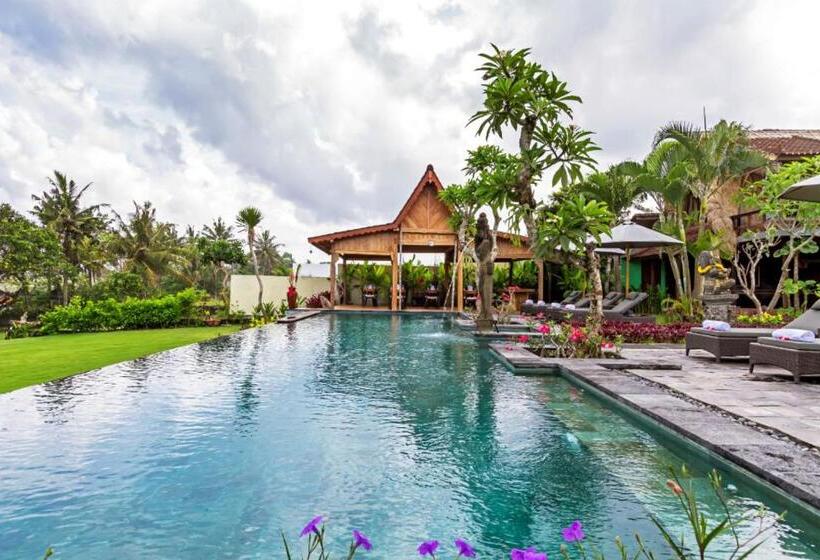 Пансион Bali Natha Beach Front