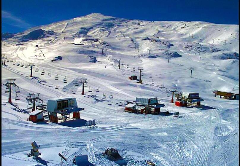 펜션 Hostal Restaurante Sierra De La Martina