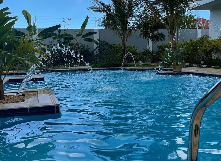 פנסיון Minah Bungalows