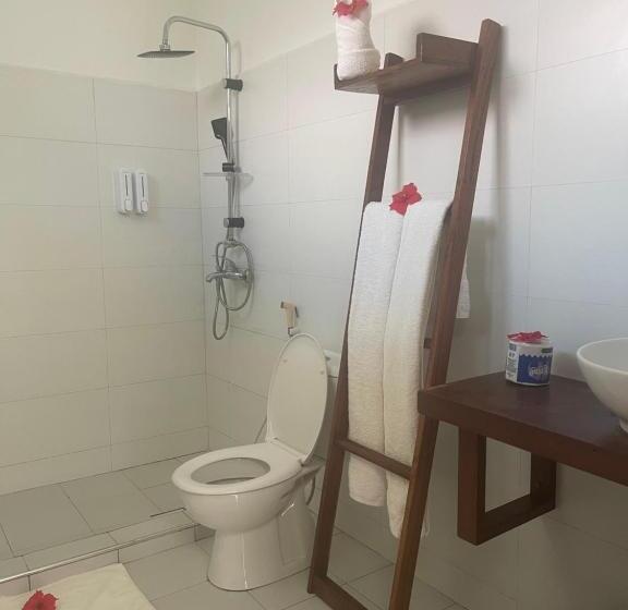 פנסיון Minah Bungalows