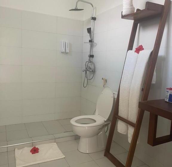 פנסיון Minah Bungalows