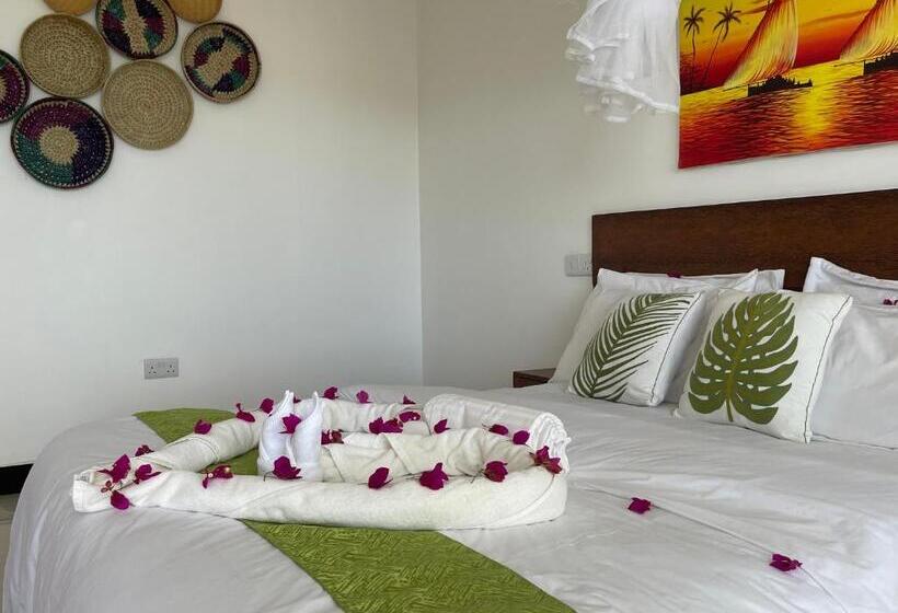 פנסיון Minah Bungalows