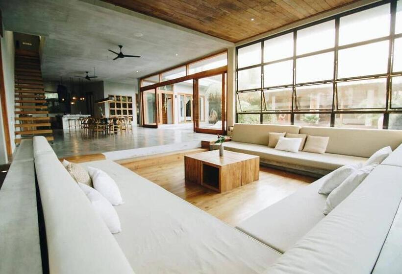 פנסיון Zin Berawa Villas & Bungalows