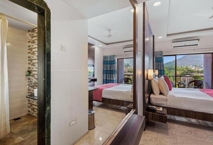 Resort Mayur Retreat & Spa