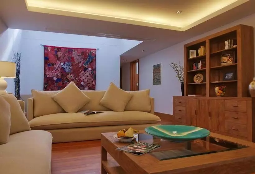 Lomakeskus Pearl Of Naithon