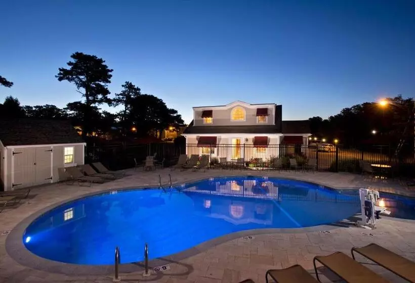 Wellfleet Motel & Lodge