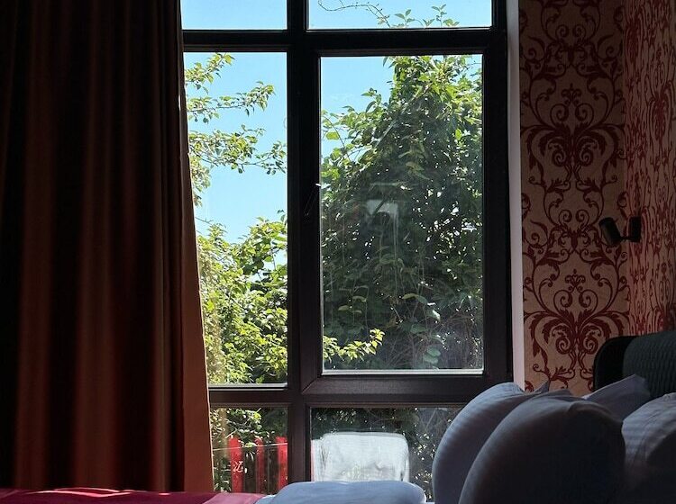 هتل 10inn Boutique